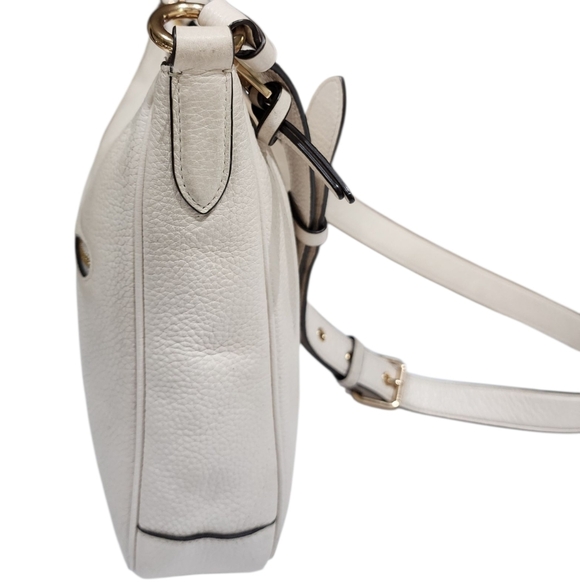 Coach Cream Shoulder Bag with Gold Accents - Picture 5 of 16